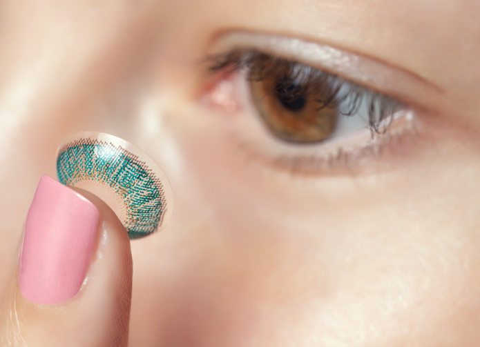 Lentes de contato coloridas: quando o olhar também faz parte da beleza. Ed. 636